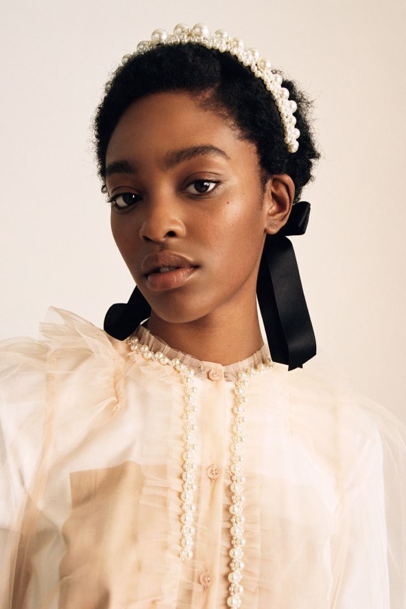 simone-rocha-x-hm-kolekcija-privlaci-i-buduce-mladenke
