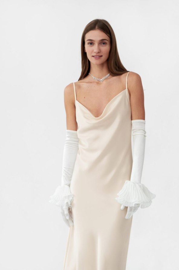 kolekcije-koje-potvrduju-koliko-je-moderna-bridal-moda