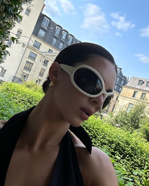 Kendall Jenner velike sunčane naočale