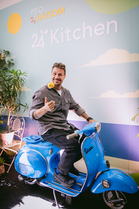 24Kitchen masterclass - Akis 3.jpg