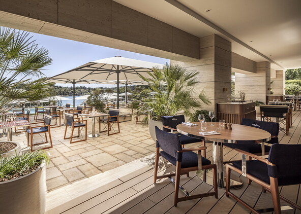 Hotel Monte Mulini Riva Lounge.jpg