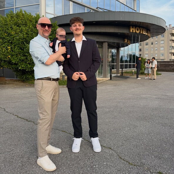 Boris Đurđević sa sinovima