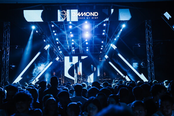 Diamond powered by Mint_03.jpg