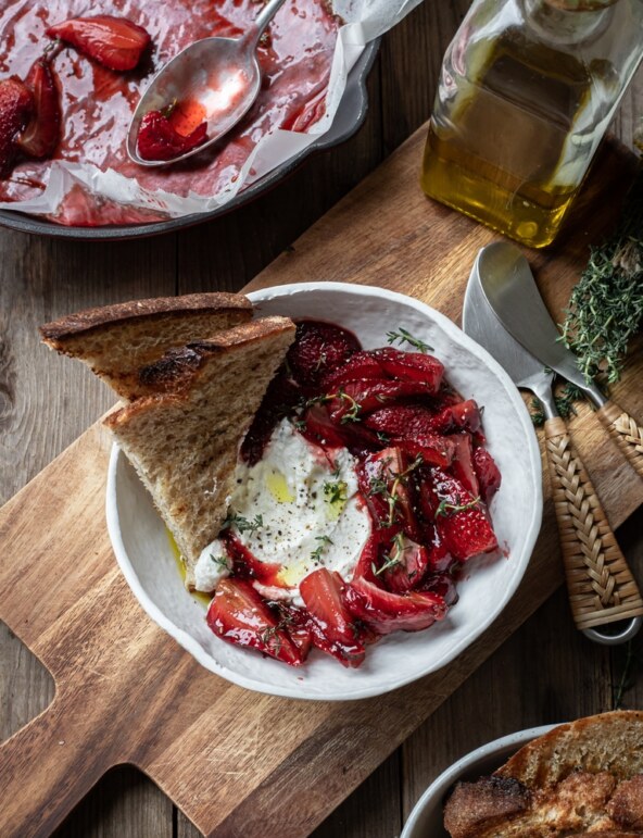 Pečene jagode tost
