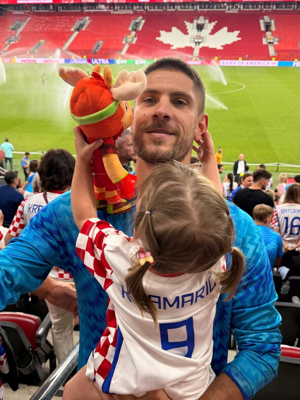 Andrej Kramarić s kćeri
