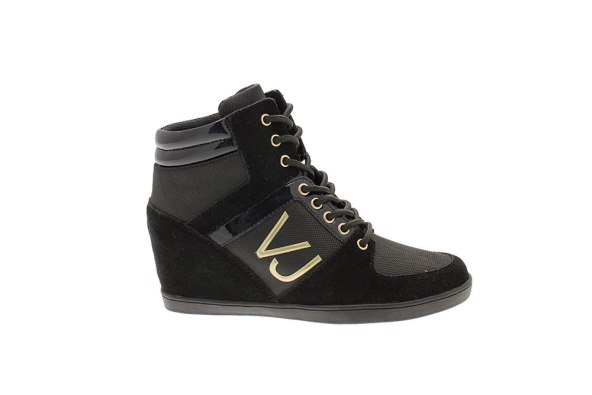 novo-chic-lice-sportske-elegancije-u-versace-jeans-kolekciji-tenisica