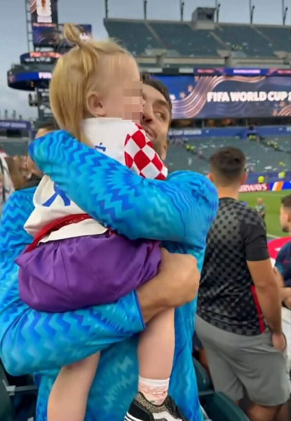 Mateo Kovačić s kćerkicom Lunom