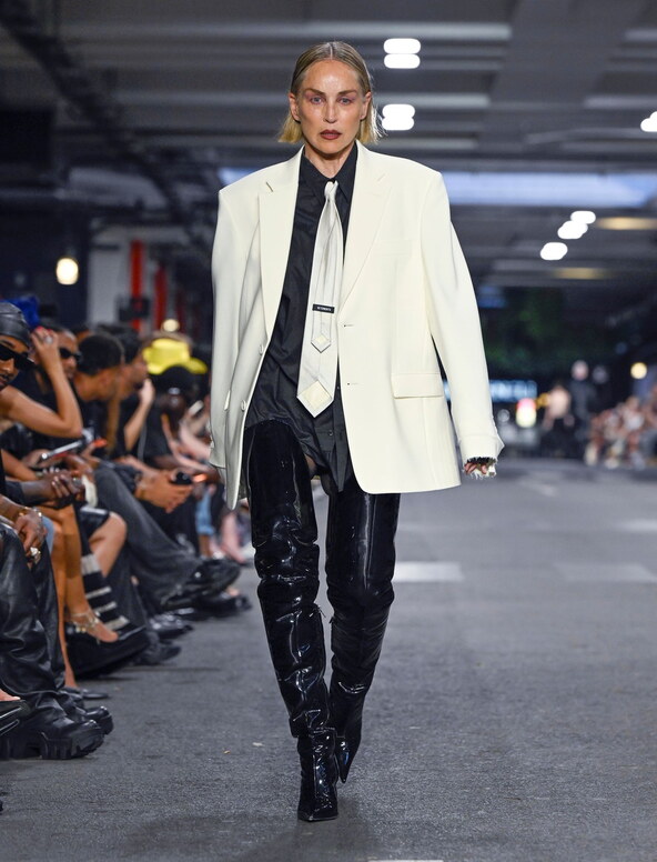 Sharon Stone revija VETEMENTS