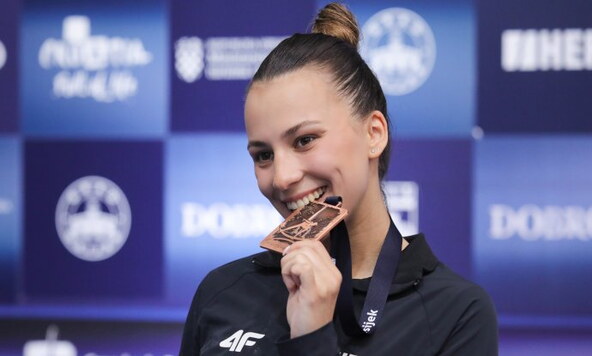 Tina Zelcic4.JPG