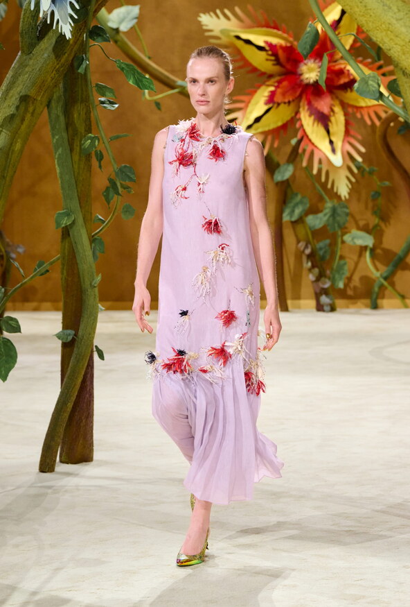 chanel_fall-winter-2026-haute-couture-look-10-LD.jpg