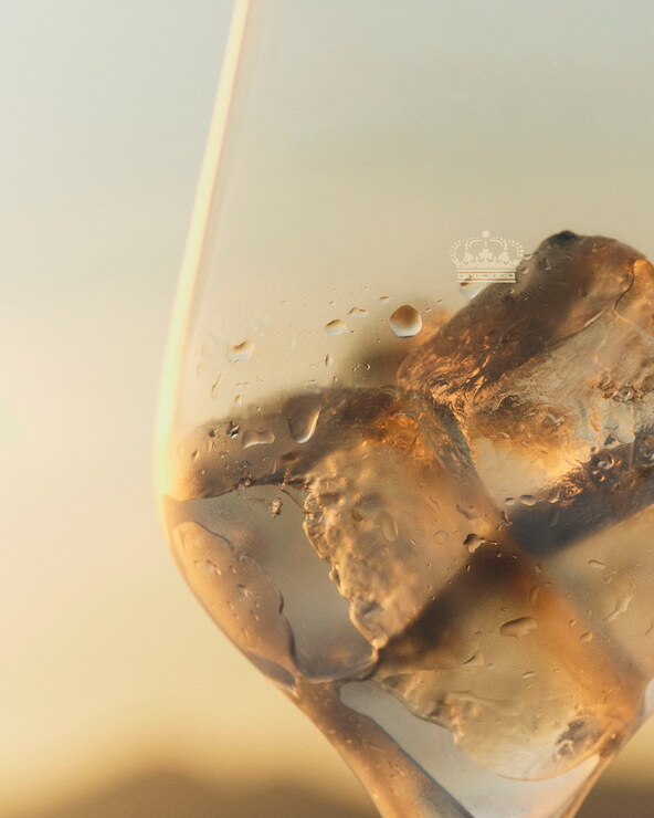 MOËT_&_CHANDON_SENSORY_STILL_07_0148-V5-4x5.jpg