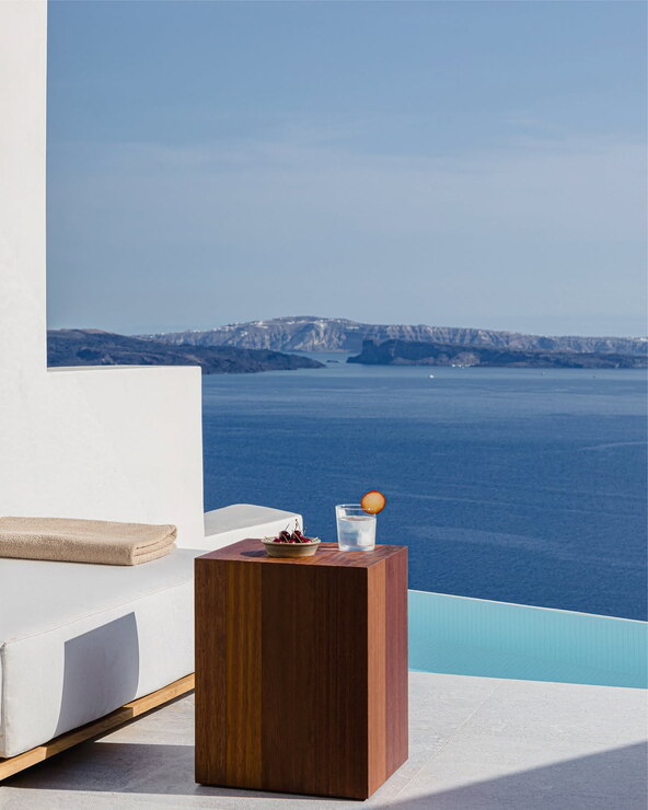 Canaves Oia Suites