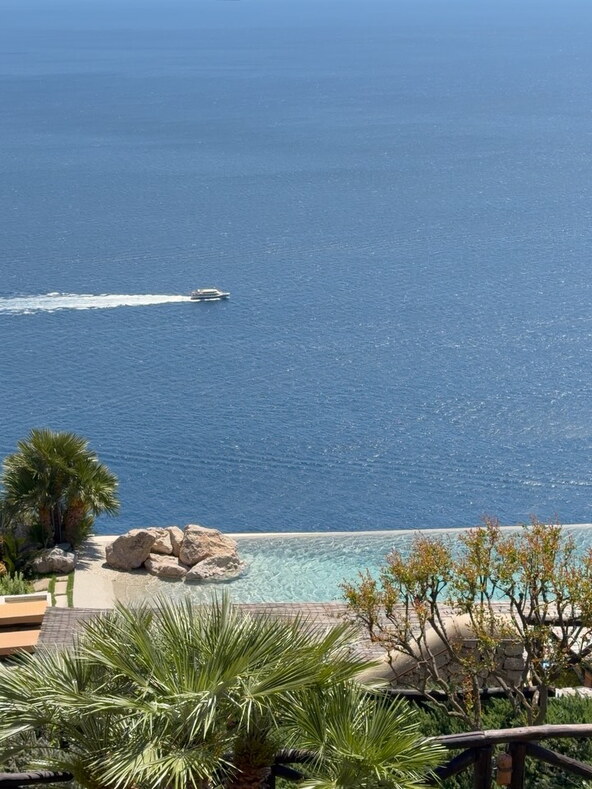 Monastero Santa Rosa Hotel