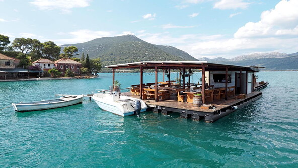 Ston, oyster farm Gusta Me, foto Nikola Zoko (5).jpg