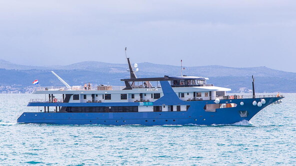 katarina Line.jpg