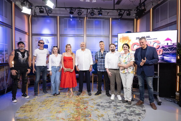 Josip Plavić, Davor Gobac, Izabela Martinović, Lidija Graovac, Željko Krušlin, Bobo Knežević, Dalibor Petko, Biljana Lončarić, Mario Kovač, foto Boris Ščitar.jpg