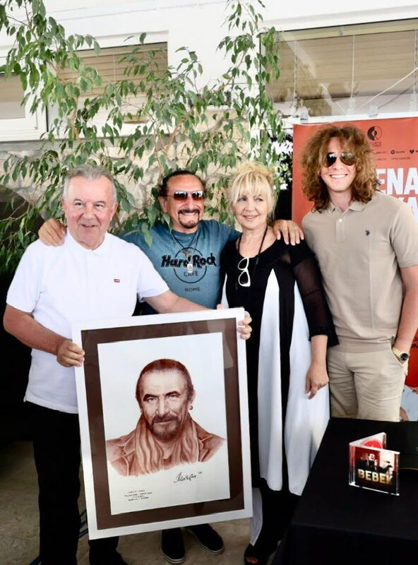 Marina Tomašević sa Želimirom Babogredcom, Željkom i Zvonimirom Bebekom