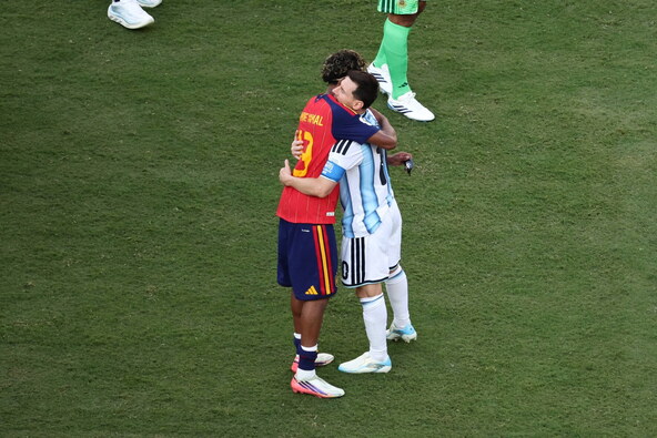 Lamine Yamal i Lionel Messi
