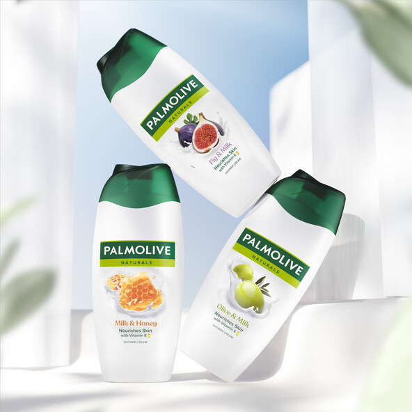 NON_CAFX~Palmolive-BW-Naturals-Fig-and-Milk-HR (1).jpg