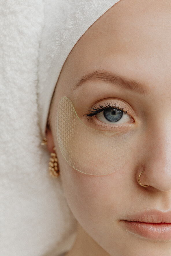 ljepota_kaboompics_revitalizing-eye-patches-for-a-refreshed-look-32004.jpg