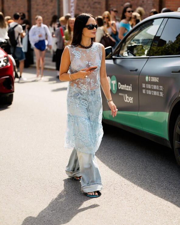 SS27-Copenhagen-Fashion-Week-Street-Style-Day-1-Noor-u-nisa-Khan-1.jpg