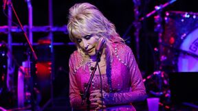 Dolly Parton.jpg