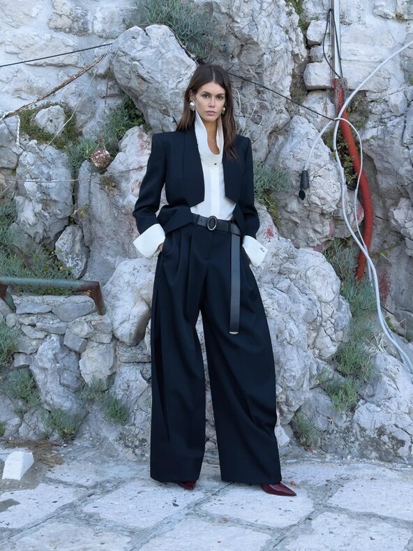GIVENCHY_FW26_WOMEN_CAMPAIGN_2_3x4-Large.jpeg