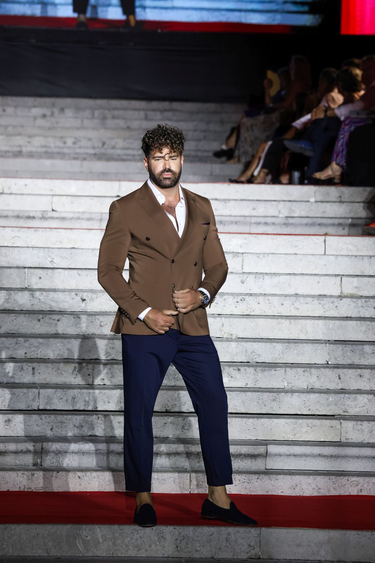 PHILLIP KLEVA ZA GENTLEMANC CLUB.jpg