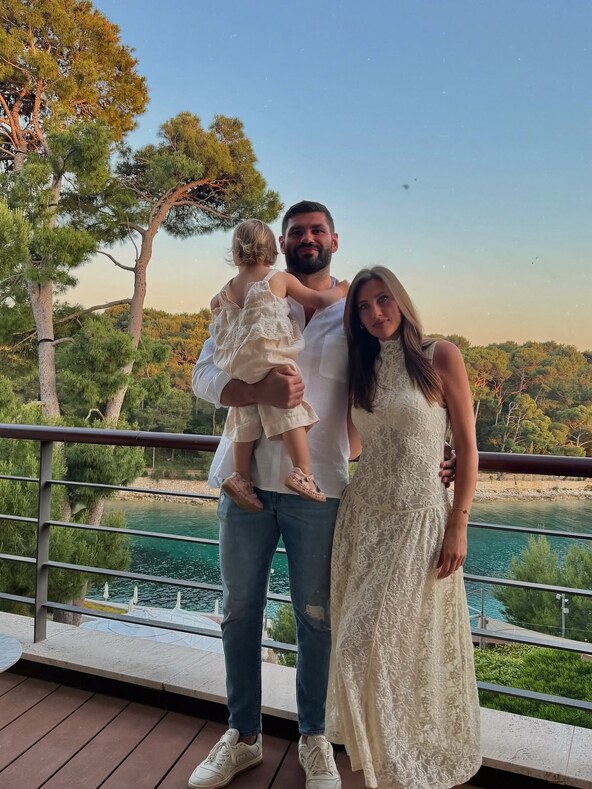 Slowing down the clock for a bit & enjoying some family time before the next challenge begins. ❤ (2).jpg