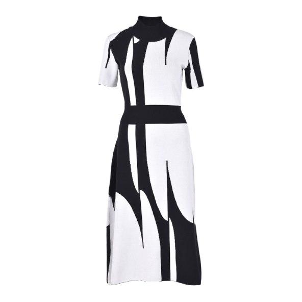 Hugo Boss ženska haljina, prije 2.590,00 kn -30% sada 1.813,00 kn .jpg