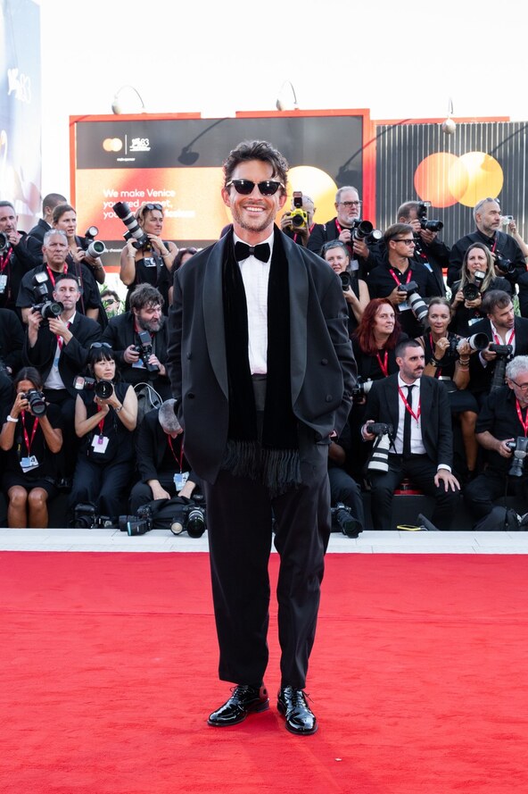 Venecija Film Festival 2026 Jonathan Bailey