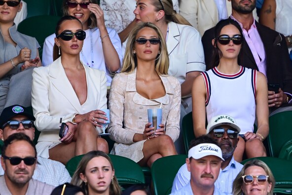 Anastasia Karanikolaou, Alix Earle, Ashtin Earle