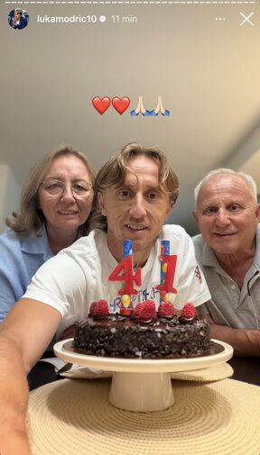 Luka Modrić s roditeljima
