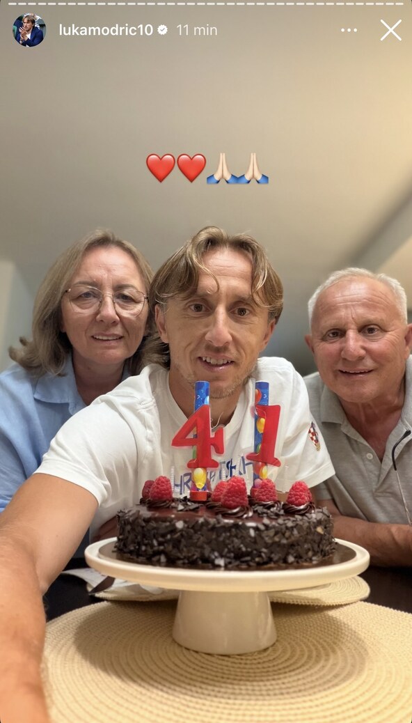 Luka Modrić s roditeljima