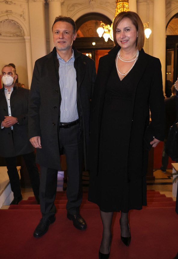 Gordan i Sonja Jandroković su u braku od 1994. te imaju troje djece.