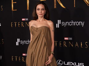 Djeca Angeline Jolie s majkom na premijeri filma
