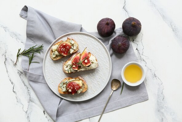 Bruschette sa smokvama