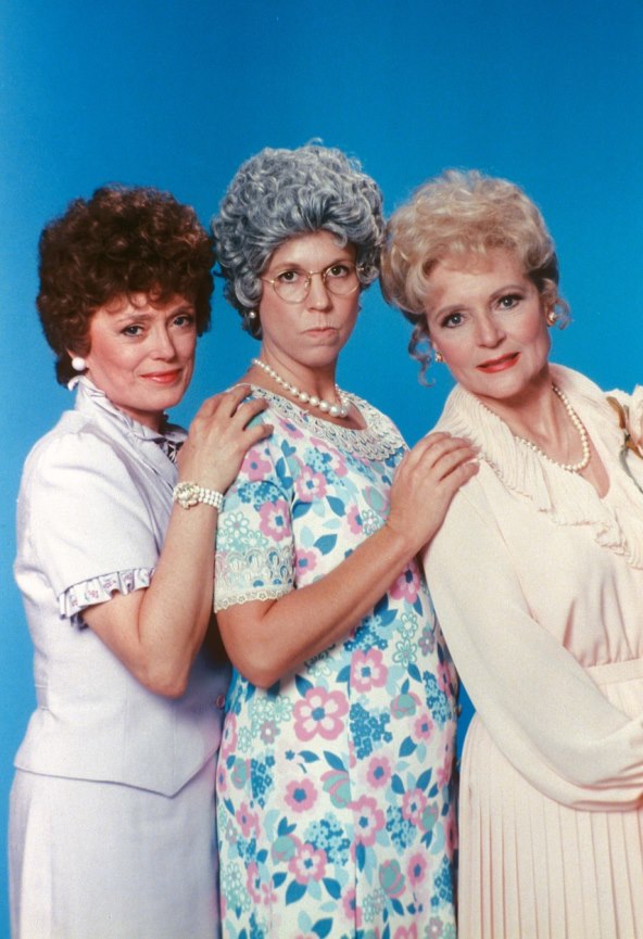 Betty White i Vicki Lawrence zajedno su glumile u sitcomu Mamina obitelj iz 1980-ih.
