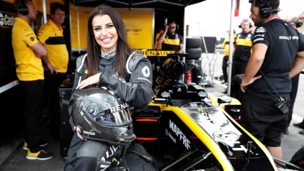 Aseel Al Hamad prva je vozačica Formule 1 u Saudijskoj Arabiji
