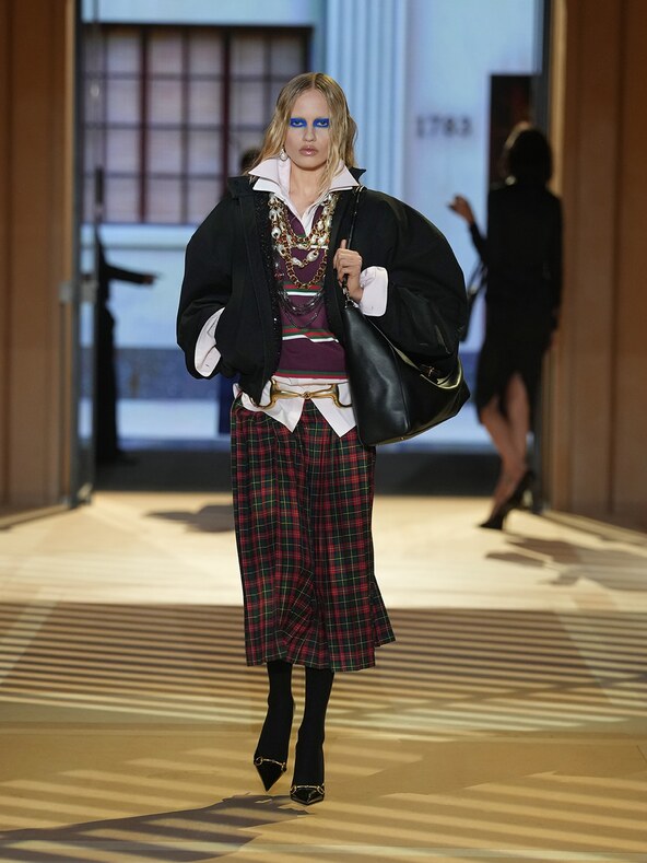Gucci SS27