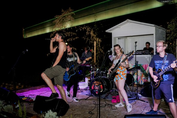 Donkey Hot.jpg