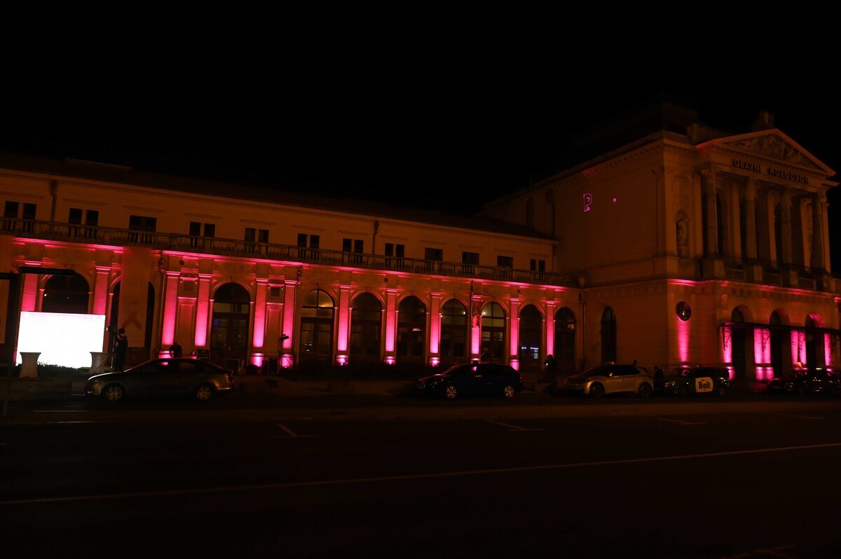 pink life