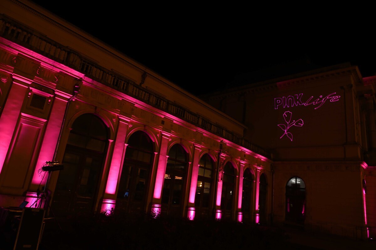 pink life