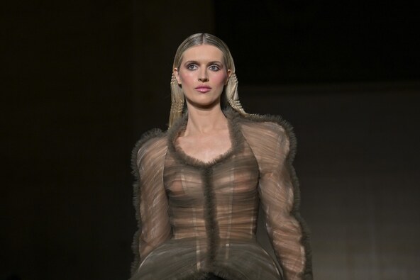 Christian Siriano kosa