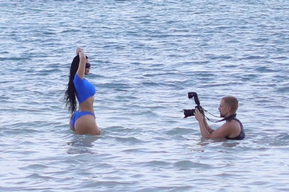 Tijelo Kim Kardashian bez filtera