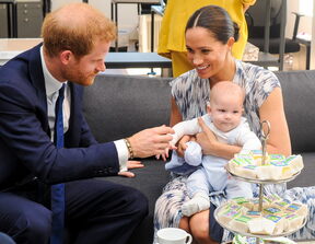 Meghan Markle i princ Harry sa sinom Archiejem