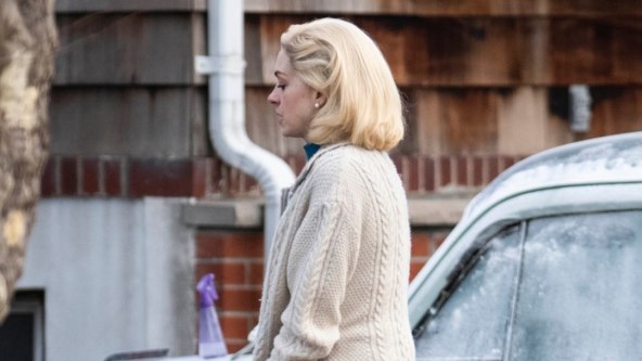 Anne Hathaway rado mijenja frizure za svoje uloge, a to je učinila i za najnoviji film Eileen.