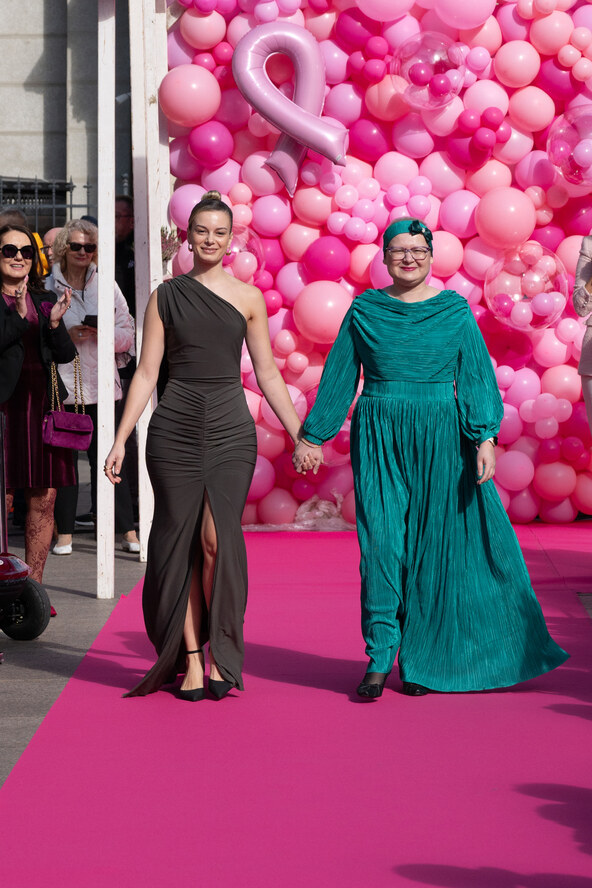 story pink, story pink revija