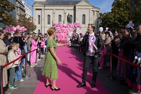 story pink, story pink revija