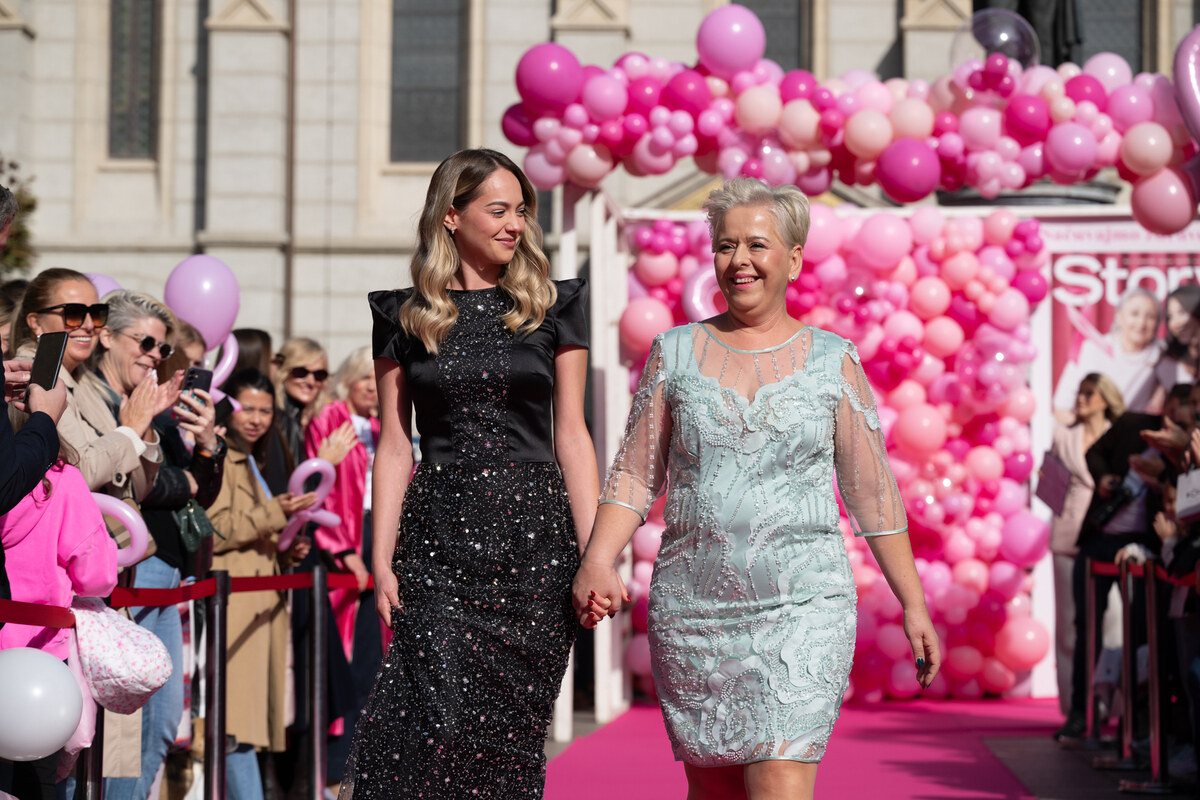 story pink, story pink revija